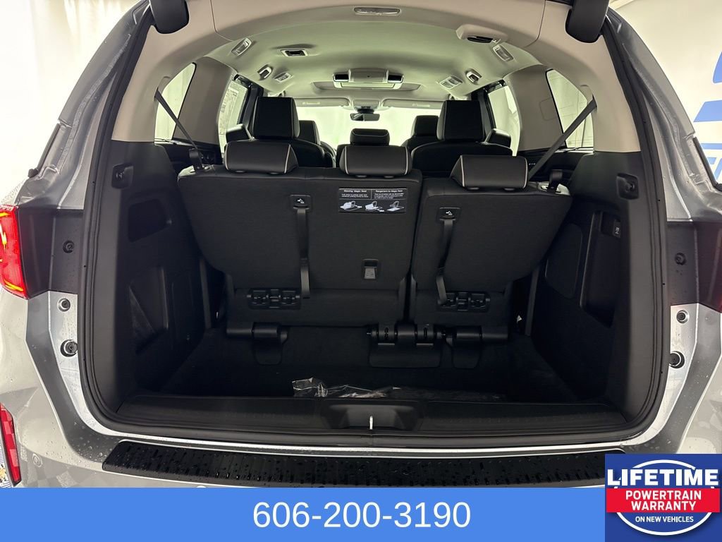 New 2026 Honda Odyssey Elite image 8