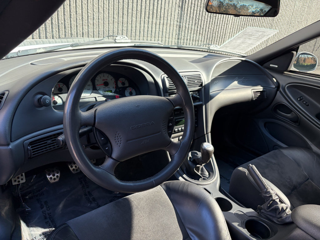 Used 2004 Ford Mustang Cobra RWD image 11