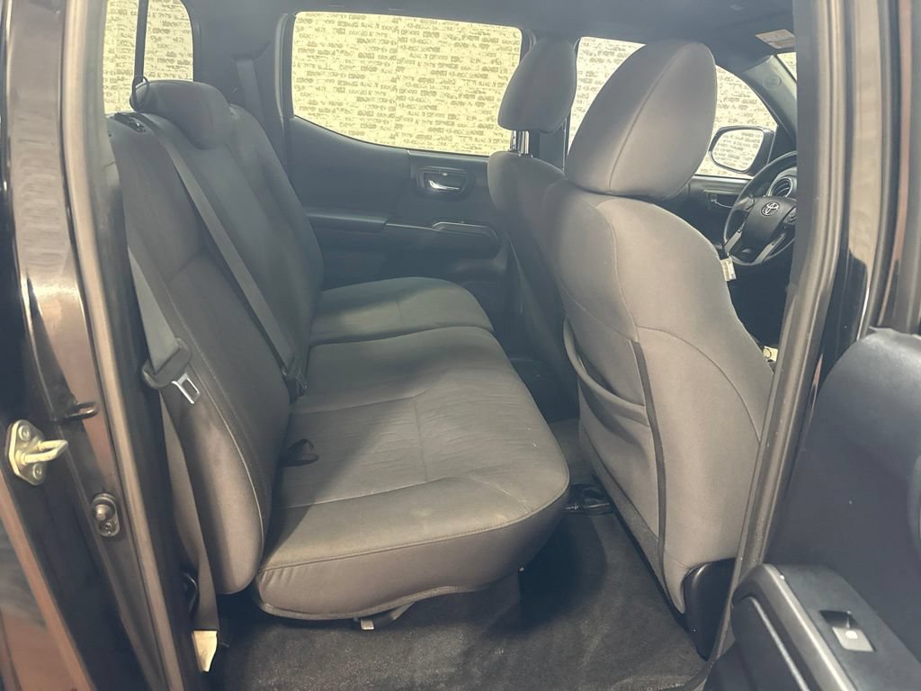 Used 2019 Toyota Tacoma TRD Sport RWD image 12