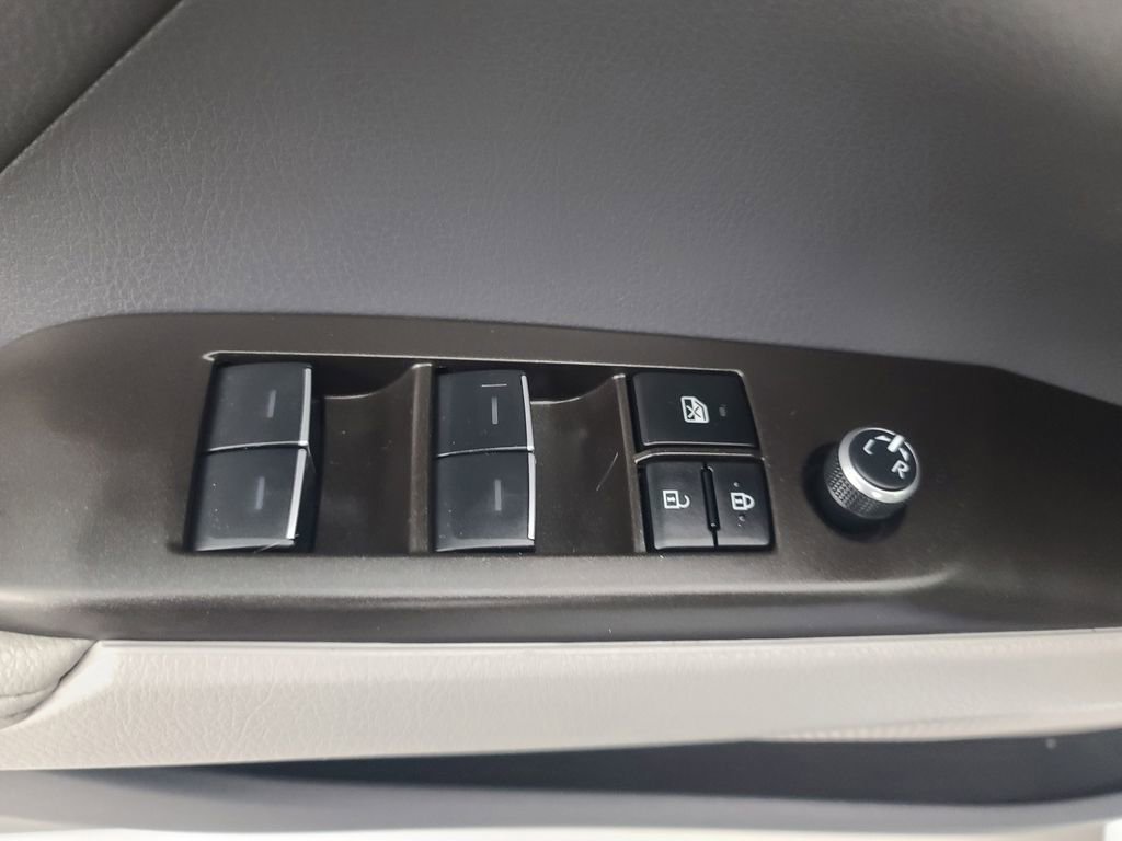Used 2024 Toyota Camry XLE w/ Cold Weather Package image 24