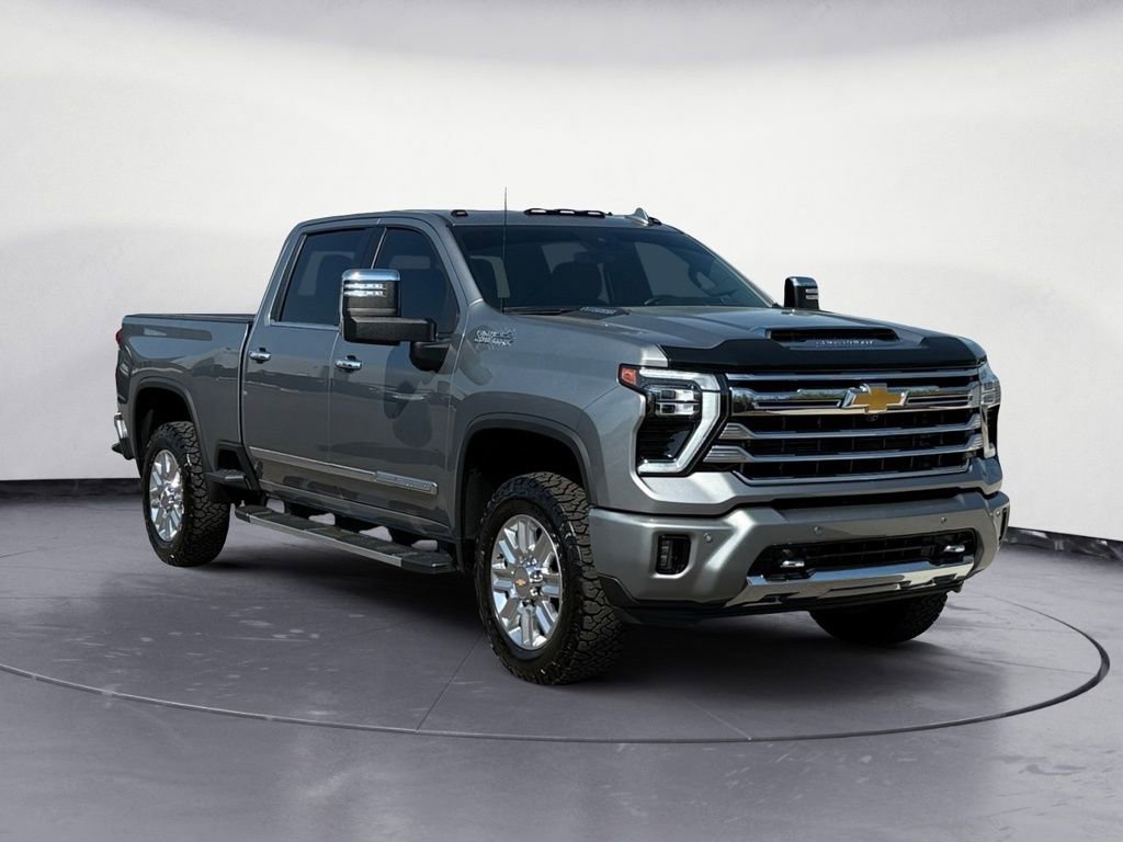 Used 2024 Chevrolet Silverado 2500 High Country w/ High Country Premium Package AWD/4WD image 10