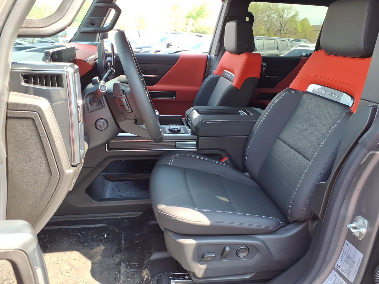 New 2026 GMC Hummer EV 3X w/ Carbon Fiber Edition Package AWD/4WD image 4