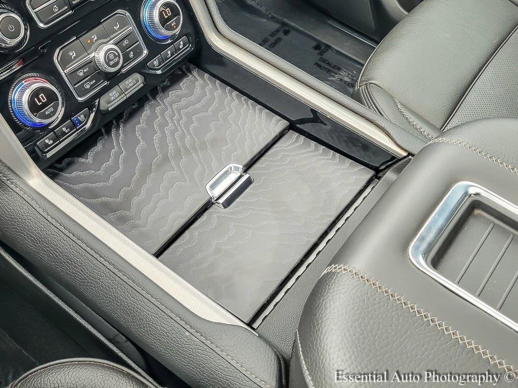 Used 2024 GMC Yukon Denali w/ Advanced Technology Package image 19