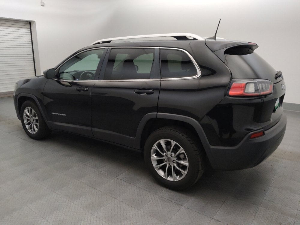 Used 2019 Jeep Cherokee Latitude Plus image 3