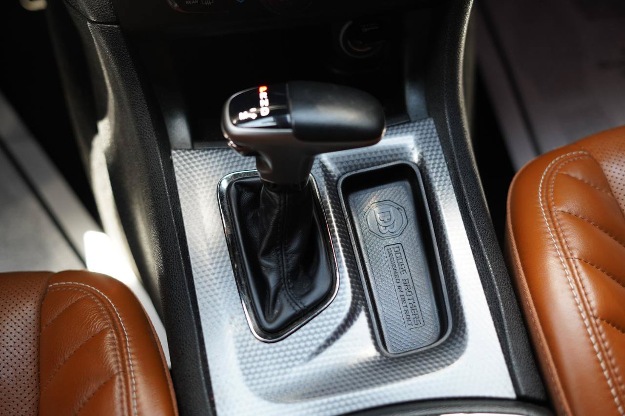 Used 2018 Dodge Charger SRT Hellcat w/ Harman/Kardon Audio Group RWD image 15