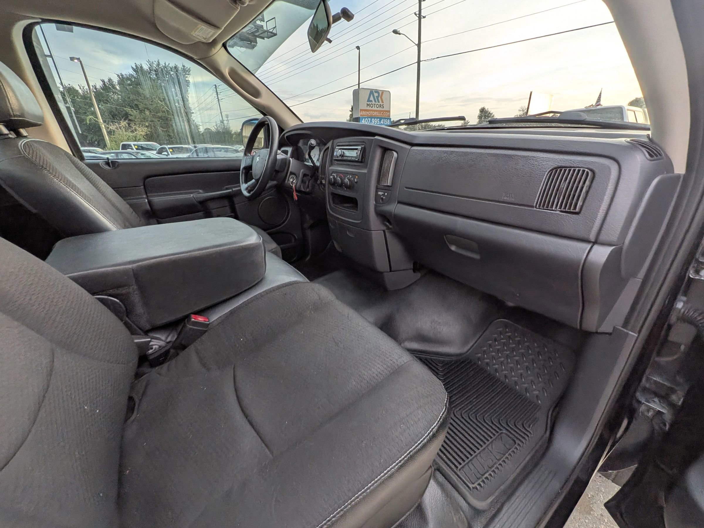 Used 2004 Dodge Ram 1500 Truck ST w/ ST Value Group image 6