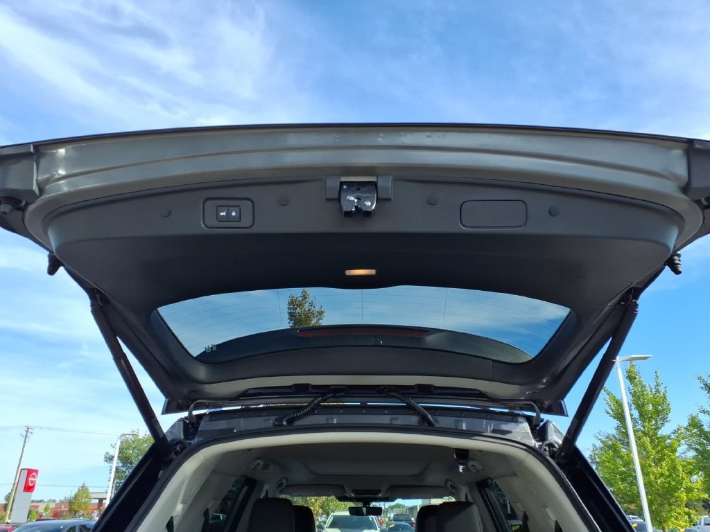 New 2026 Nissan Pathfinder SL AWD/4WD image 10
