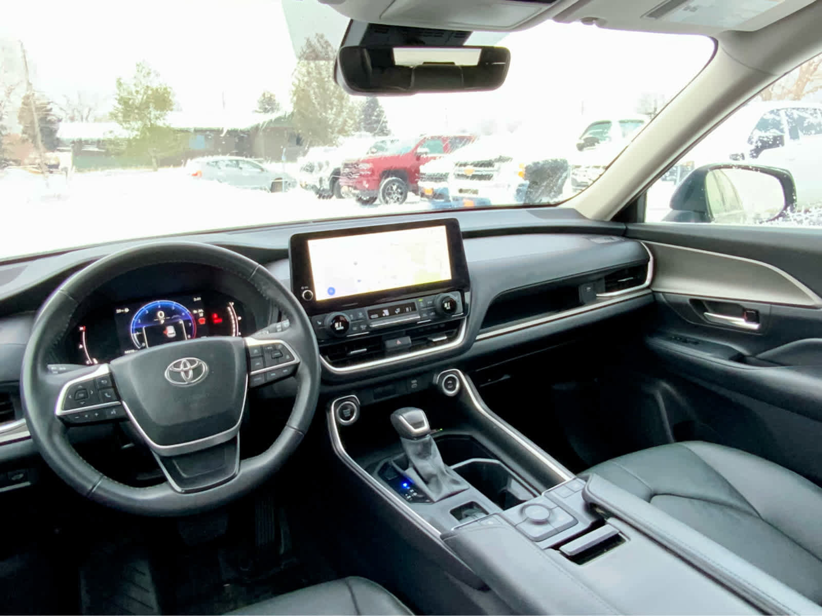 Used 2024 Toyota Grand Highlander XLE image 32