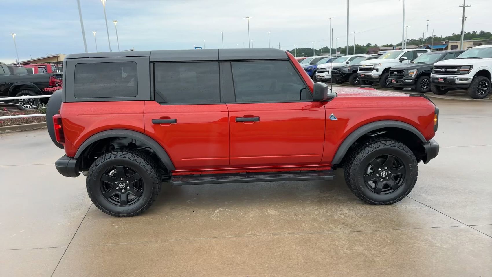Used 2022 Ford Bronco Black Diamond AWD/4WD image 8