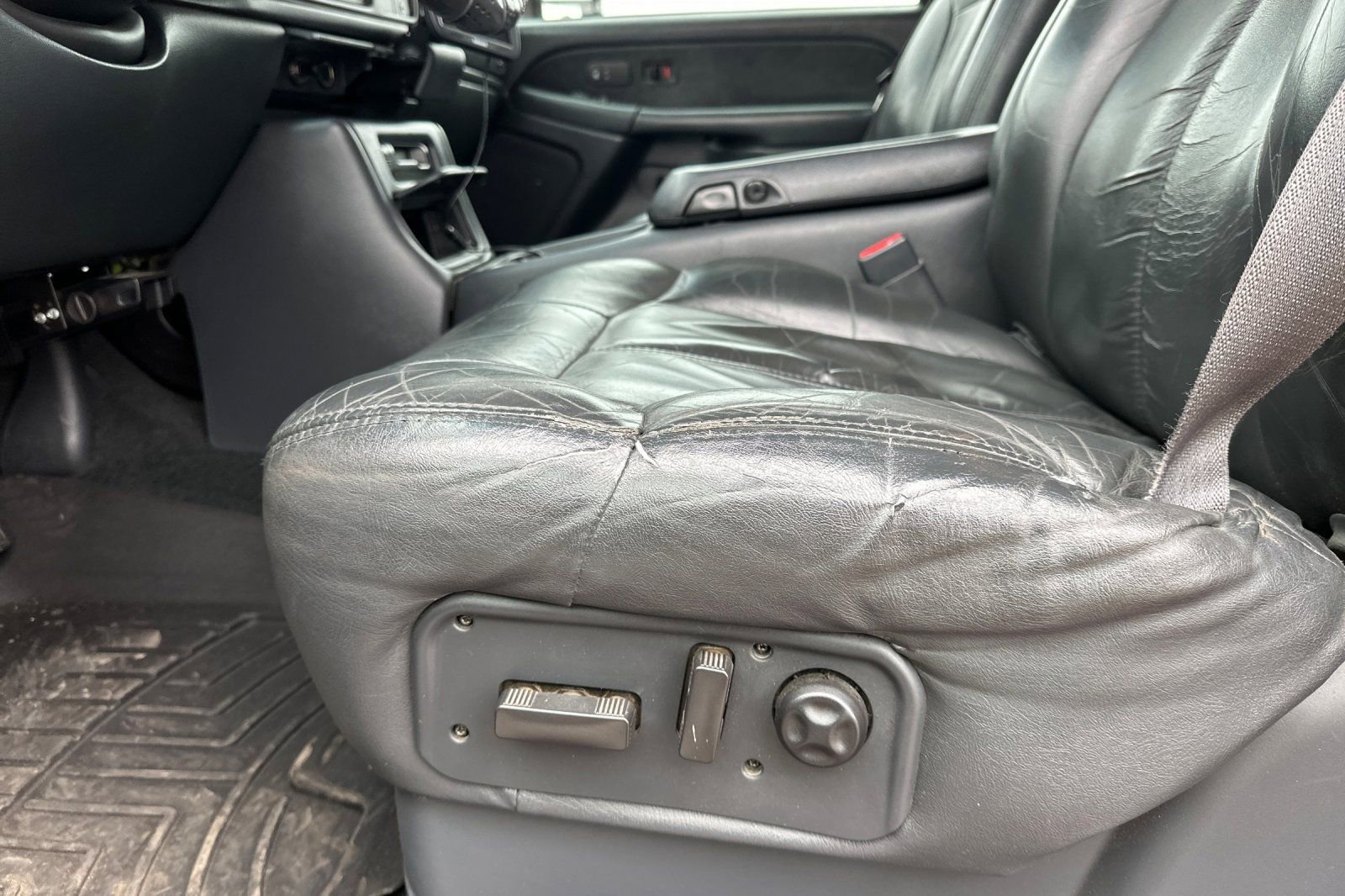 Used 2001 Chevrolet Silverado 2500 LT RWD image 27
