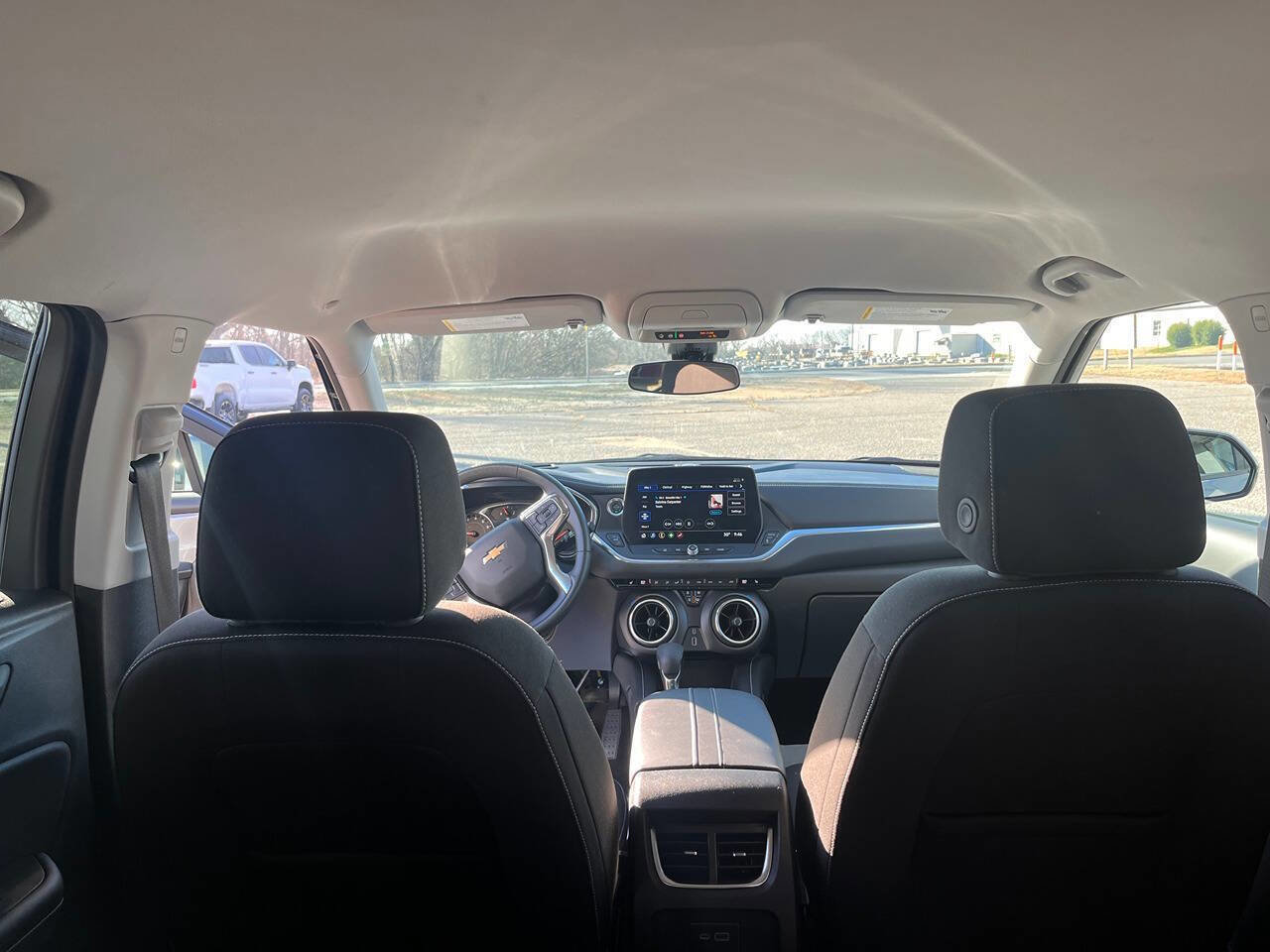 Used 2025 Chevrolet Blazer LT image 34