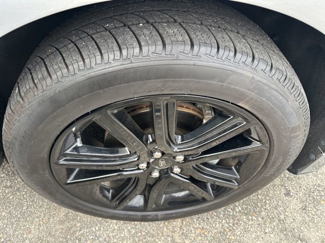 Used 2020 Ford Edge ST-Line image 9