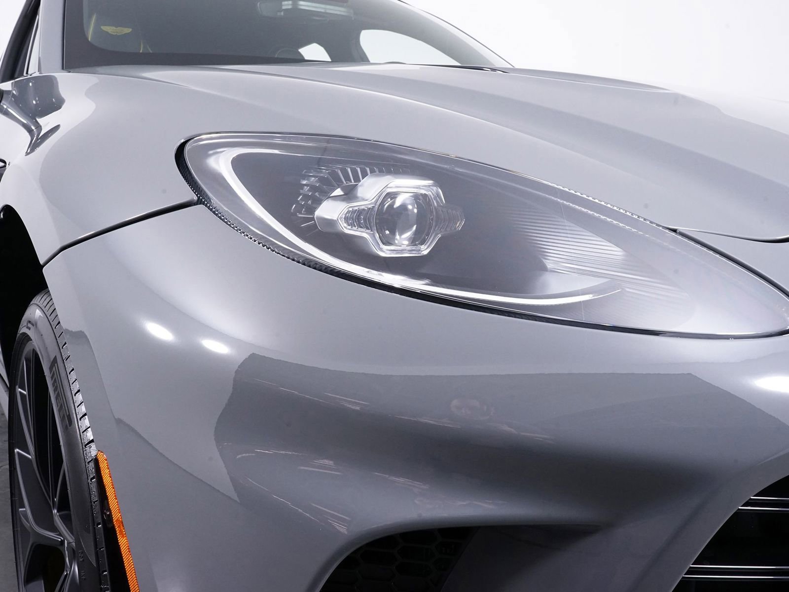 New 2026 Aston Martin DBX 707 image 9