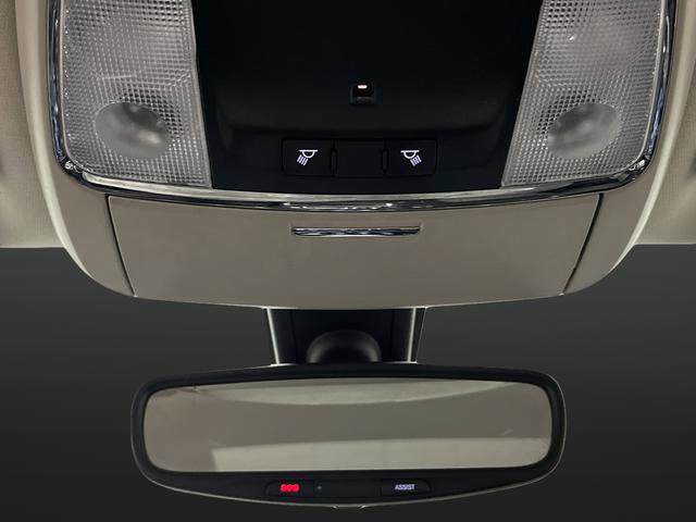 Used 2023 Chrysler 300 Touring w/ Sport Appearance Package image 22