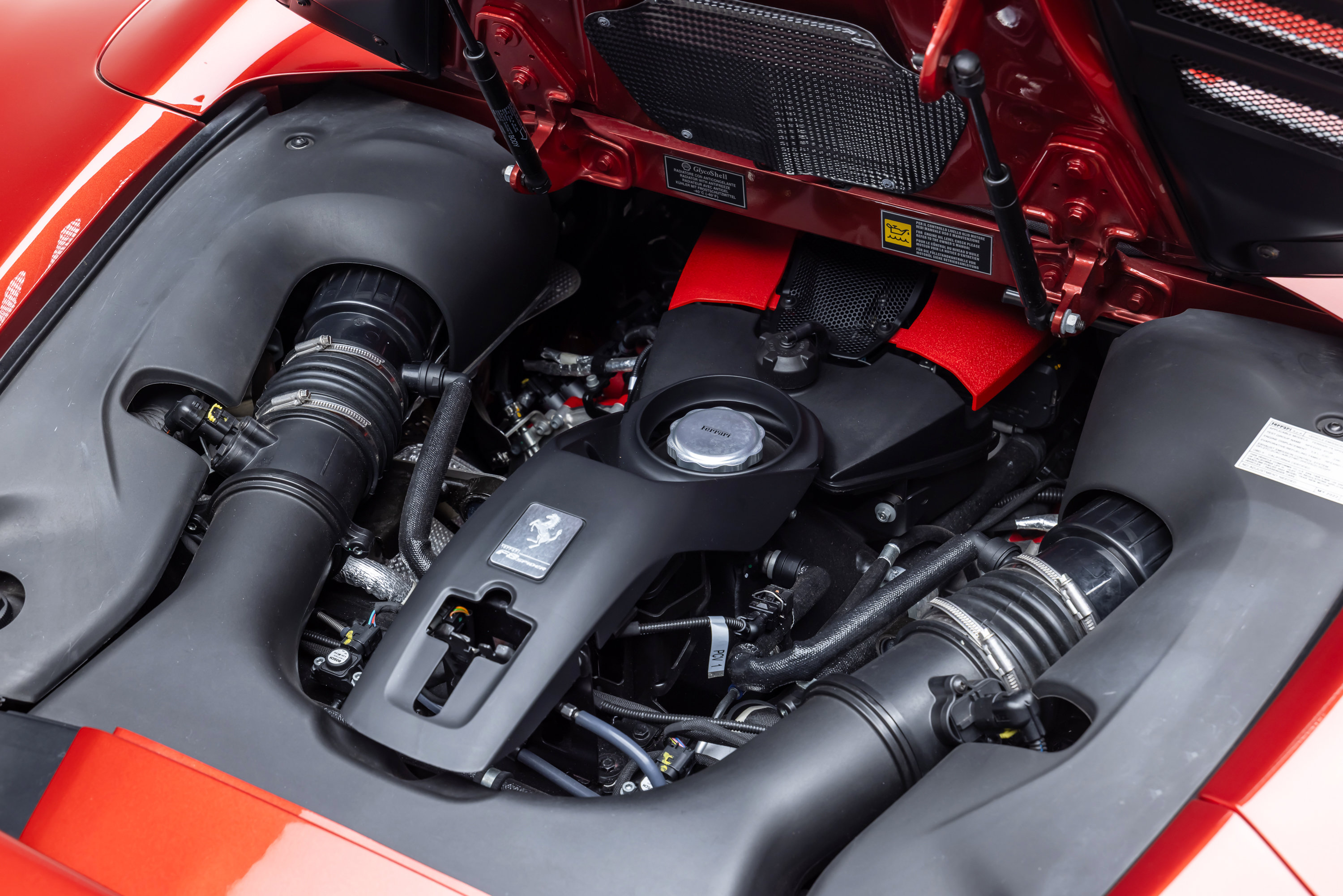 Certified 2022 Ferrari F8 Tributo RWD image 37