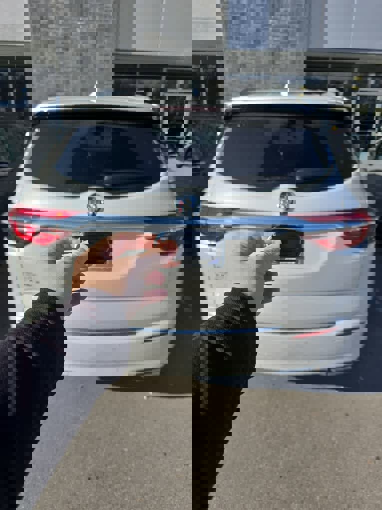 Used 2021 Buick Enclave Avenir w/ Avenir Technology Package image 3