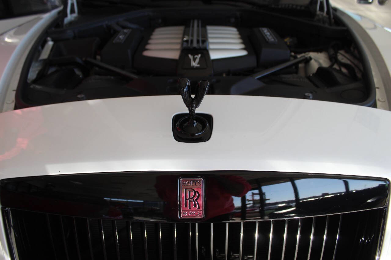 Used 2019 Rolls-Royce Dawn image 22