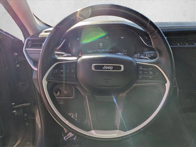 Used 2022 Jeep Grand Cherokee L Limited image 19