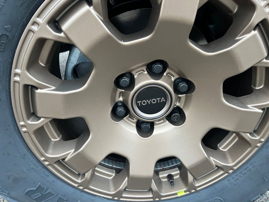 New 2025 Toyota Tacoma 4x4 Double Cab Hybrid image 20
