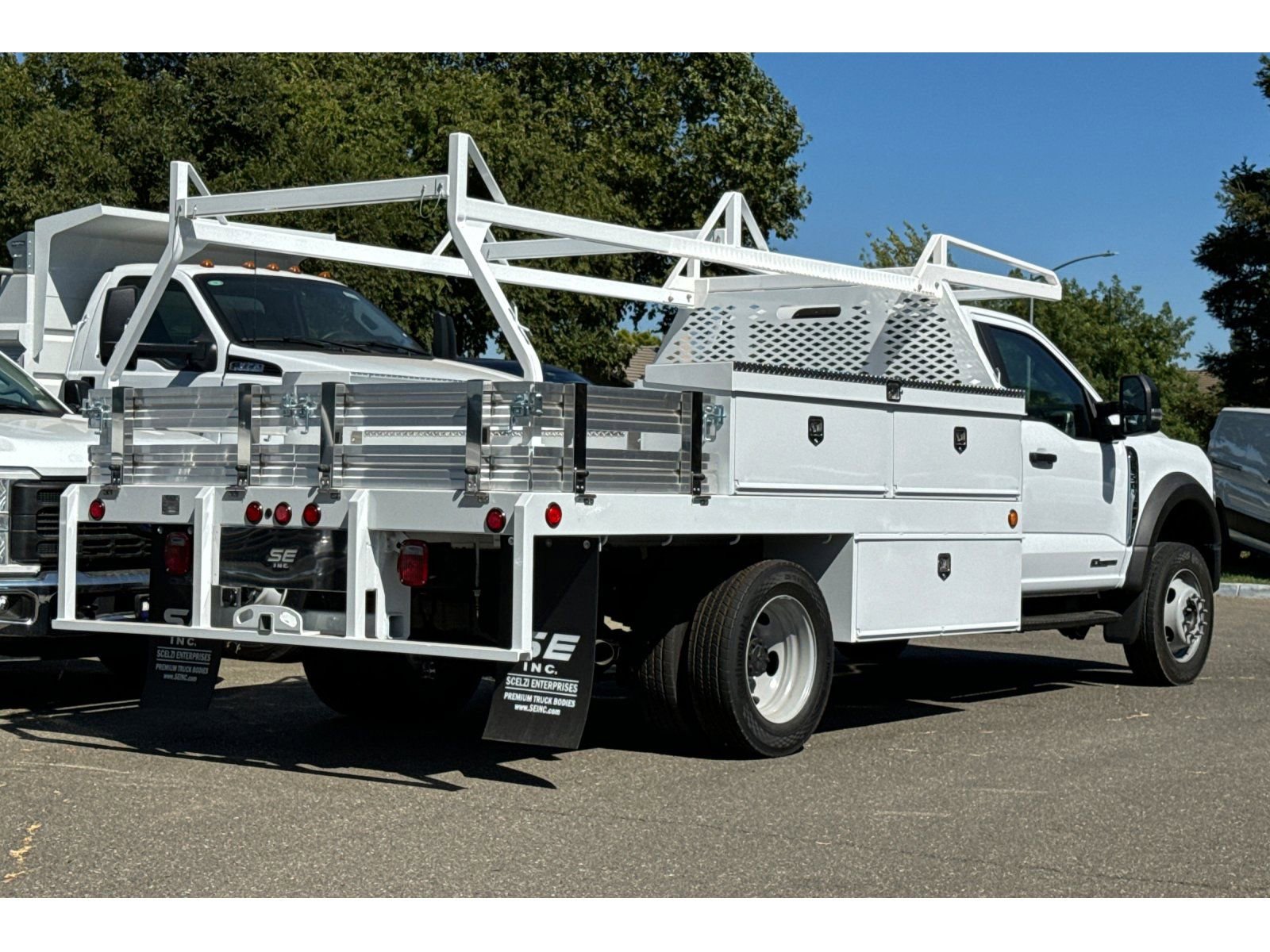 New 2024 Ford F550 2WD Regular Cab Super Duty image 4