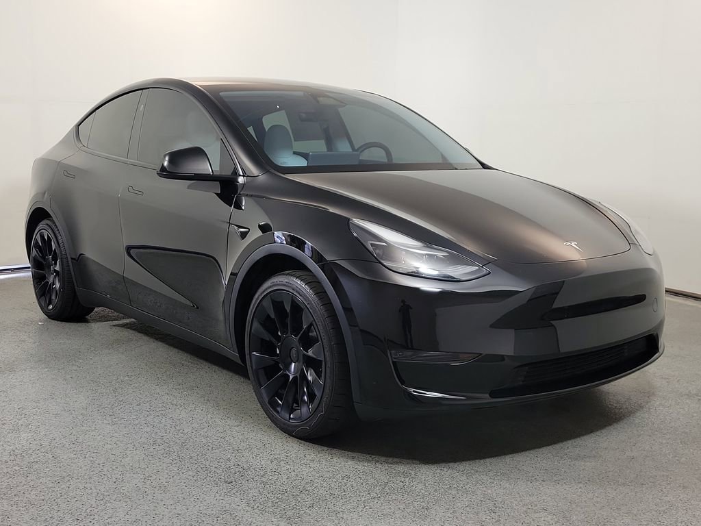 Used 2024 Tesla Model Y Long Range RWD video 1