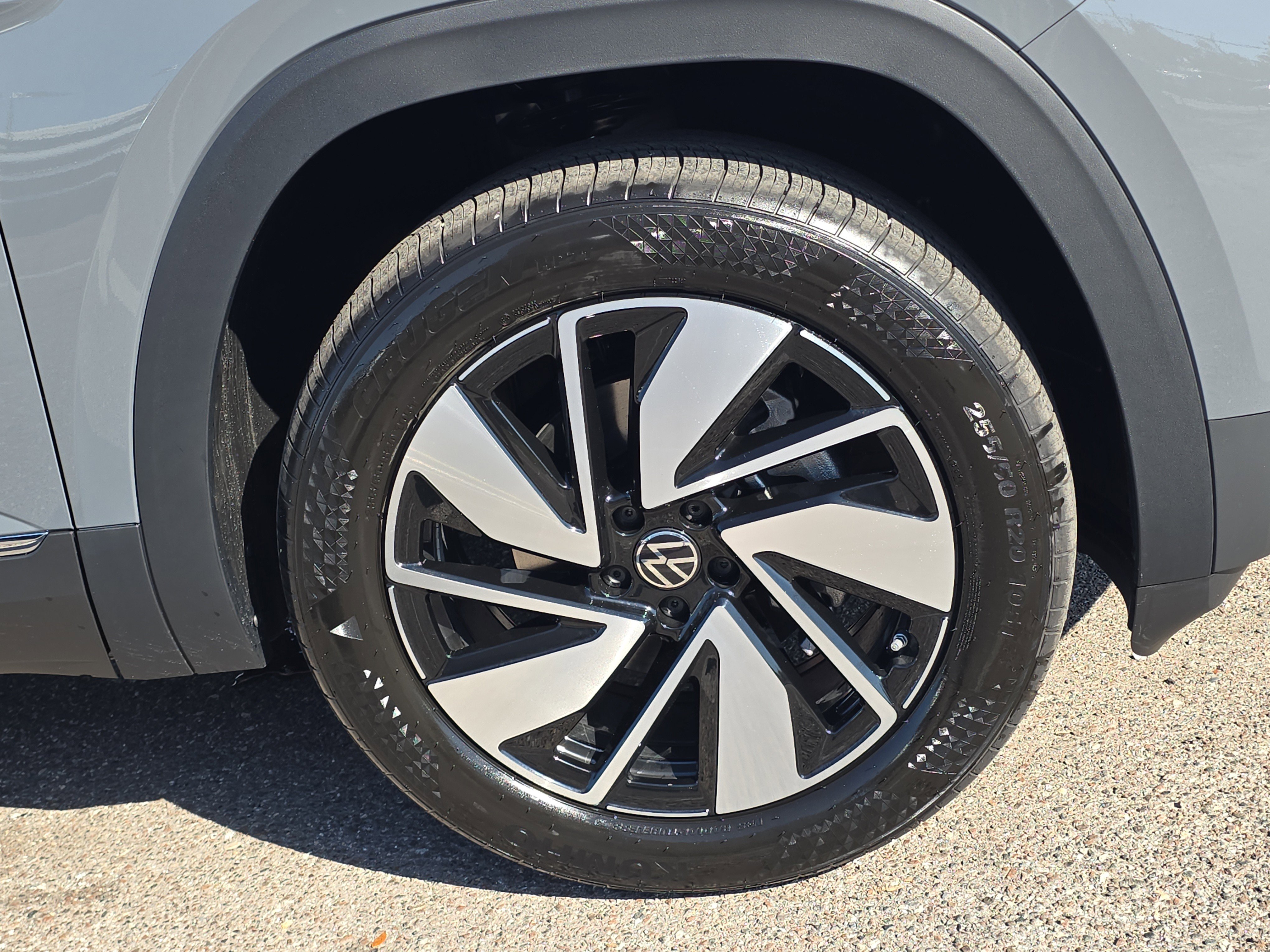 New 2026 Volkswagen Atlas SEL image 34