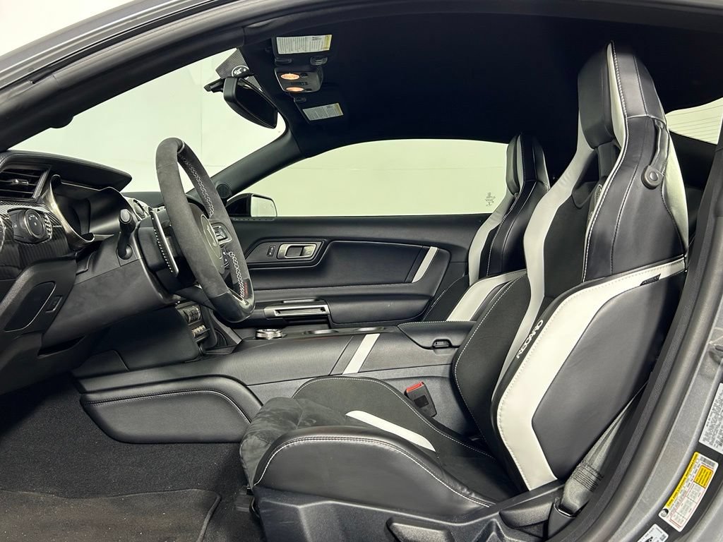 Used 2021 Ford Mustang Shelby GT500 w/ Technology Package RWD image 28