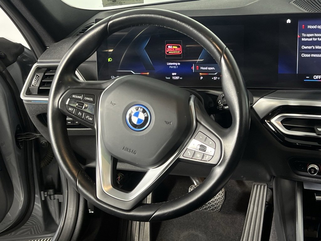 Used 2023 BMW i4 eDrive35 image 15