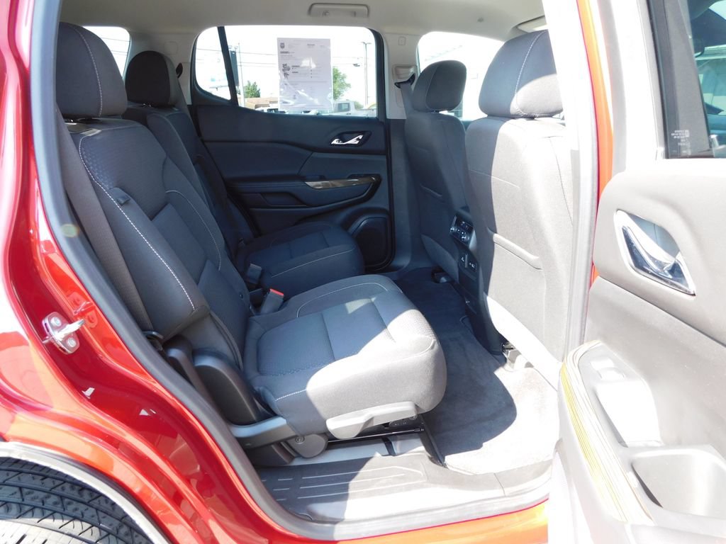 Used 2023 GMC Acadia SLE w/ Driver Convenience Package FWD image 20