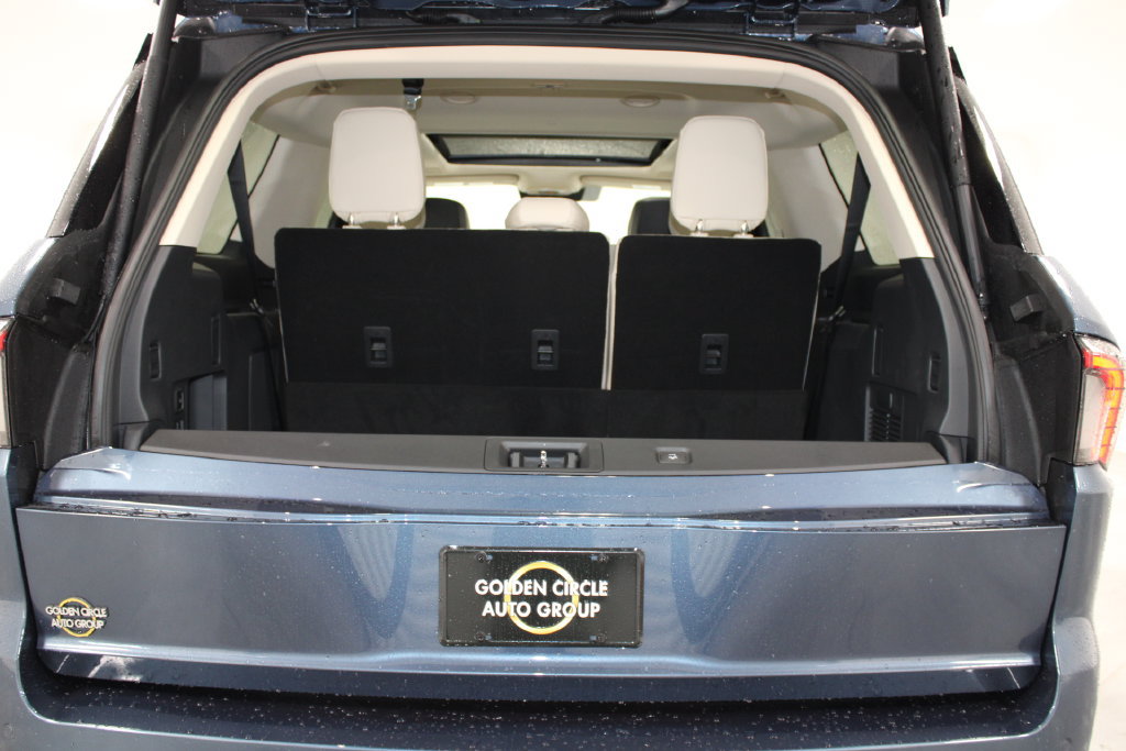 New 2027 Lincoln Navigator L Reserve RWD image 15
