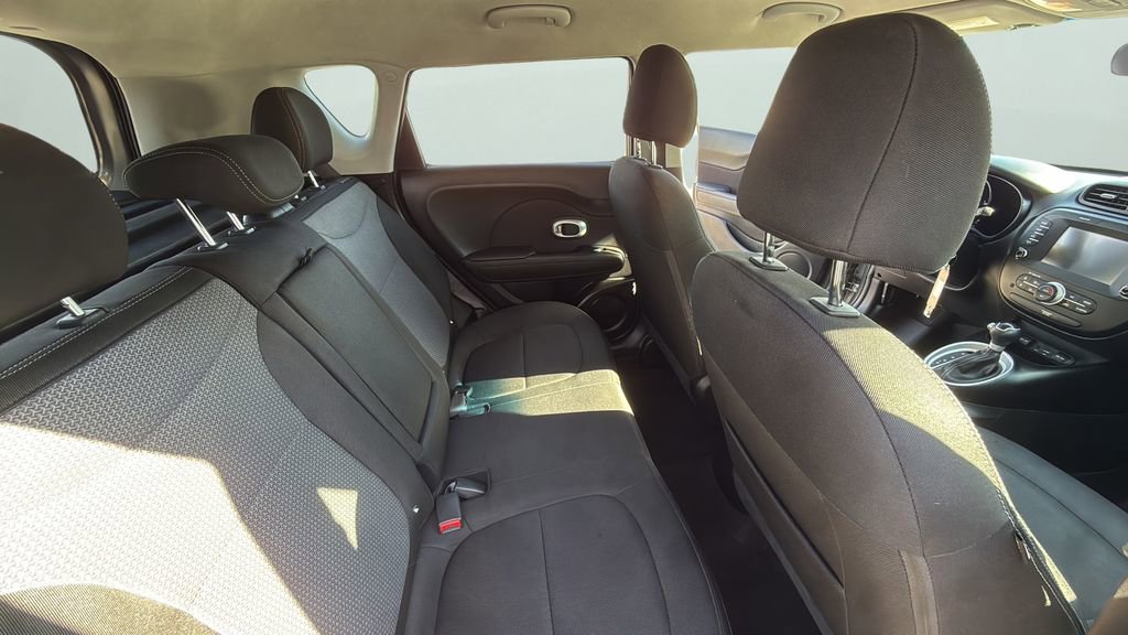 Used 2018 Kia Soul + FWD image 13