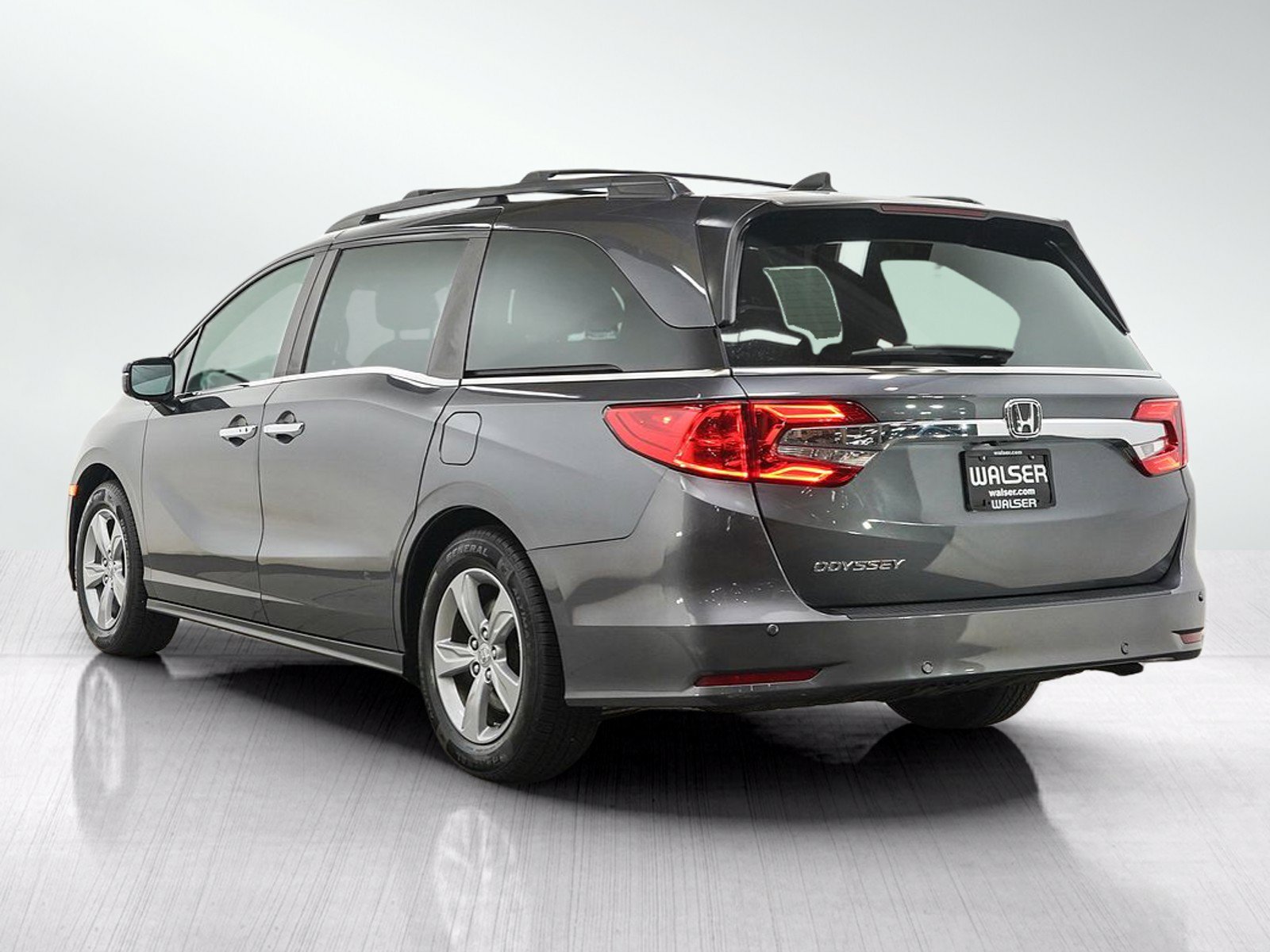 Used 2018 Honda Odyssey EX-L image 3