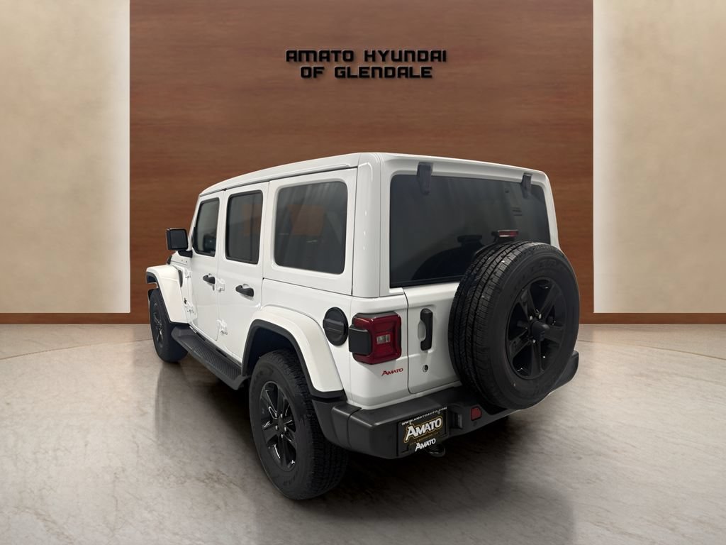 Used 2020 Jeep Wrangler Unlimited Sahara AWD/4WD image 4