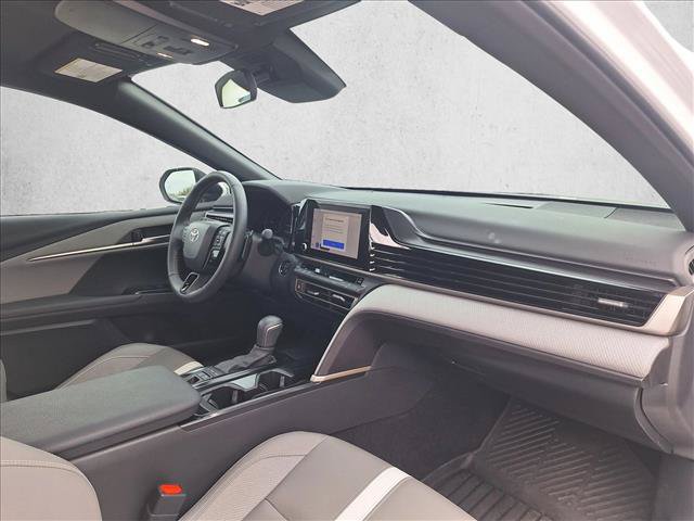Used 2026 Toyota Camry SE FWD image 17