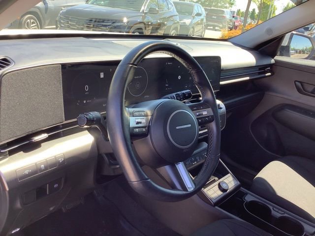 Used 2024 Hyundai Kona SEL w/ Convenience Package FWD image 16