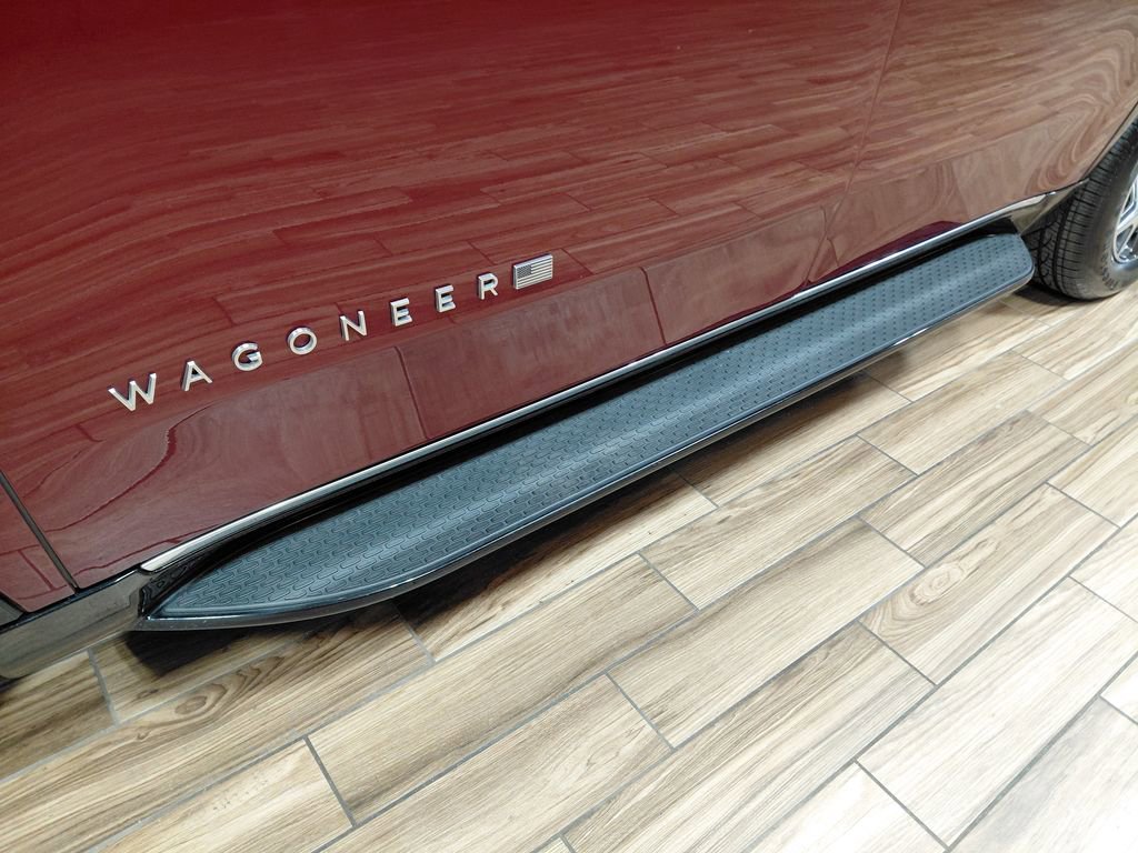 Certified 2024 Jeep Wagoneer Series III AWD/4WD image 28