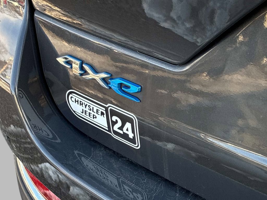 Used 2023 Jeep Grand Cherokee 4WD 4xe w/ Luxury Tech Group II image 11