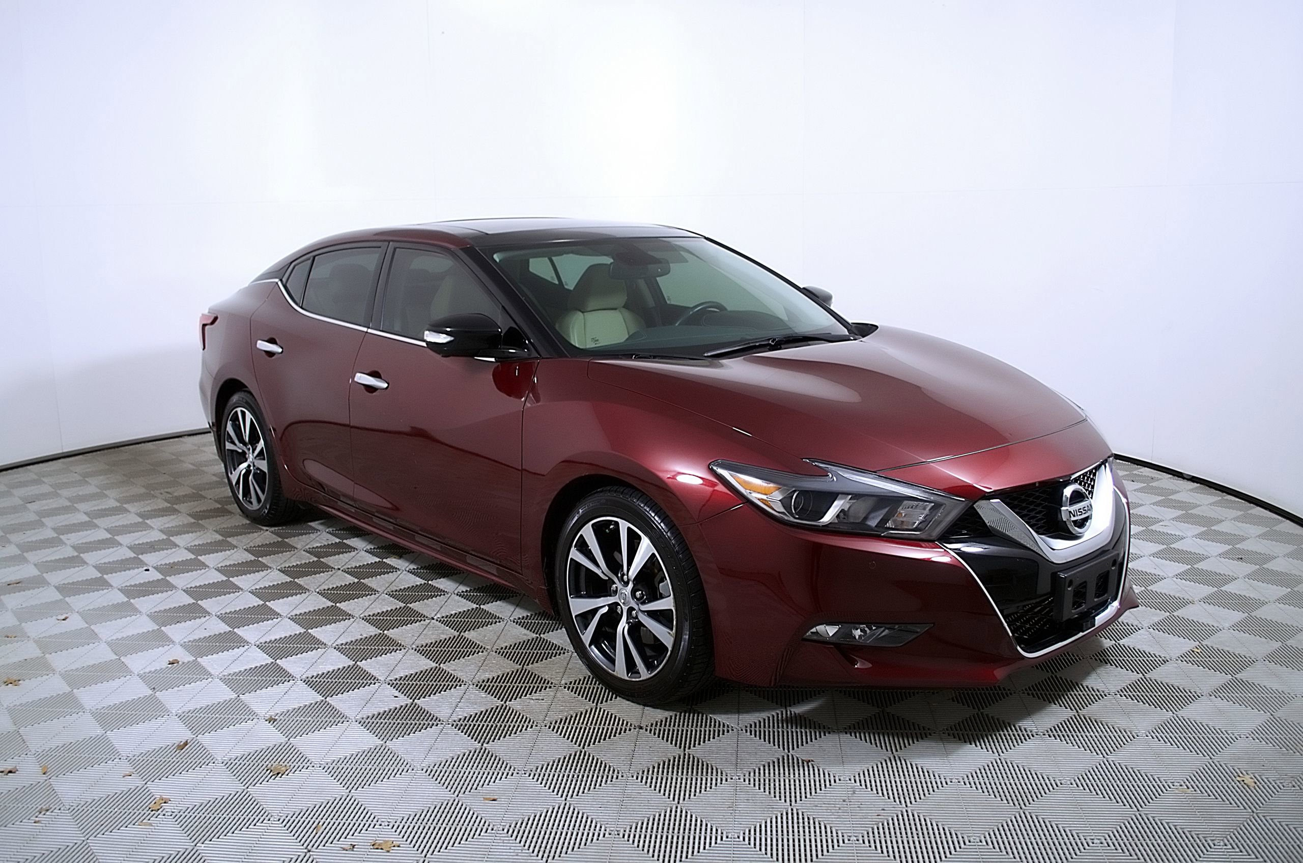 Used 2016 Nissan Maxima Platinum FWD image 6