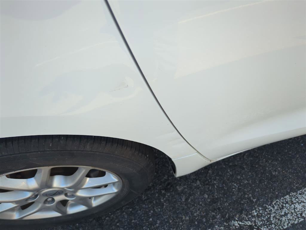 Used 2022 Chrysler Pacifica Touring-L image 6