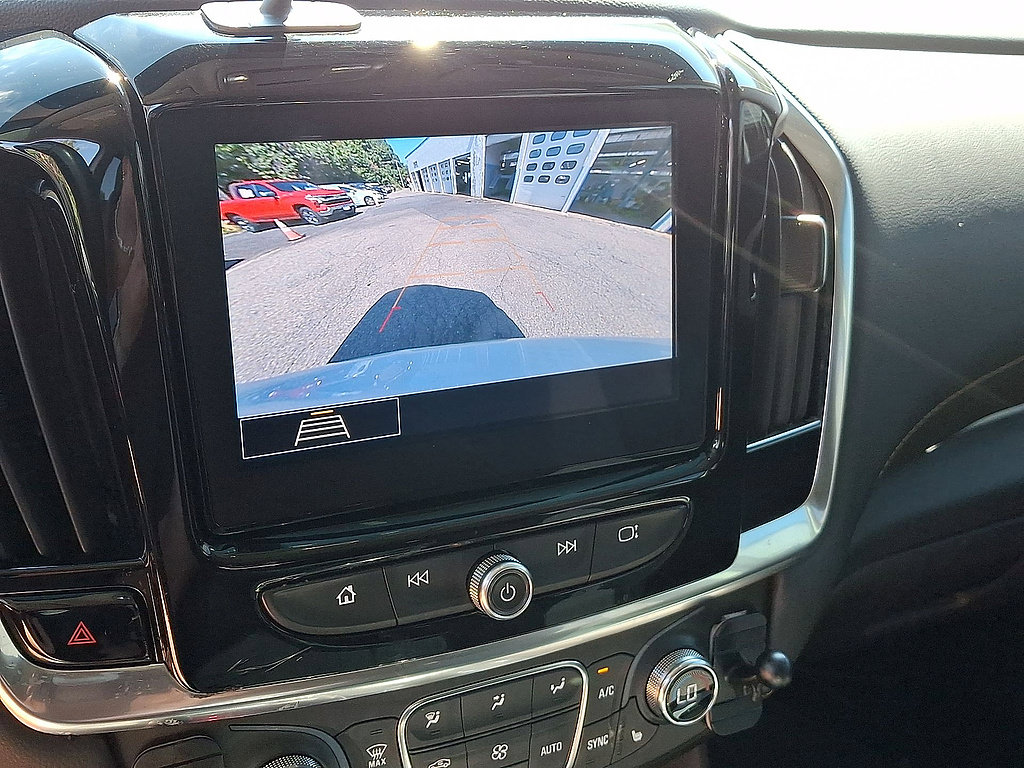 Certified 2021 Chevrolet Traverse LT AWD/4WD image 15