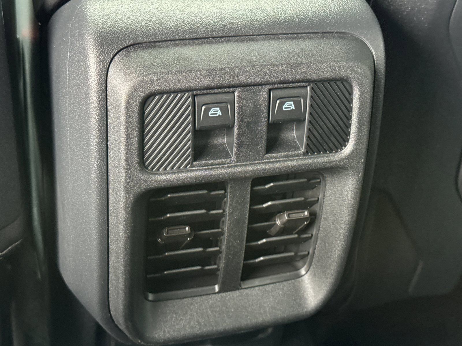 New 2025 Ford Bronco Badlands w/ Sasquatch Package image 13