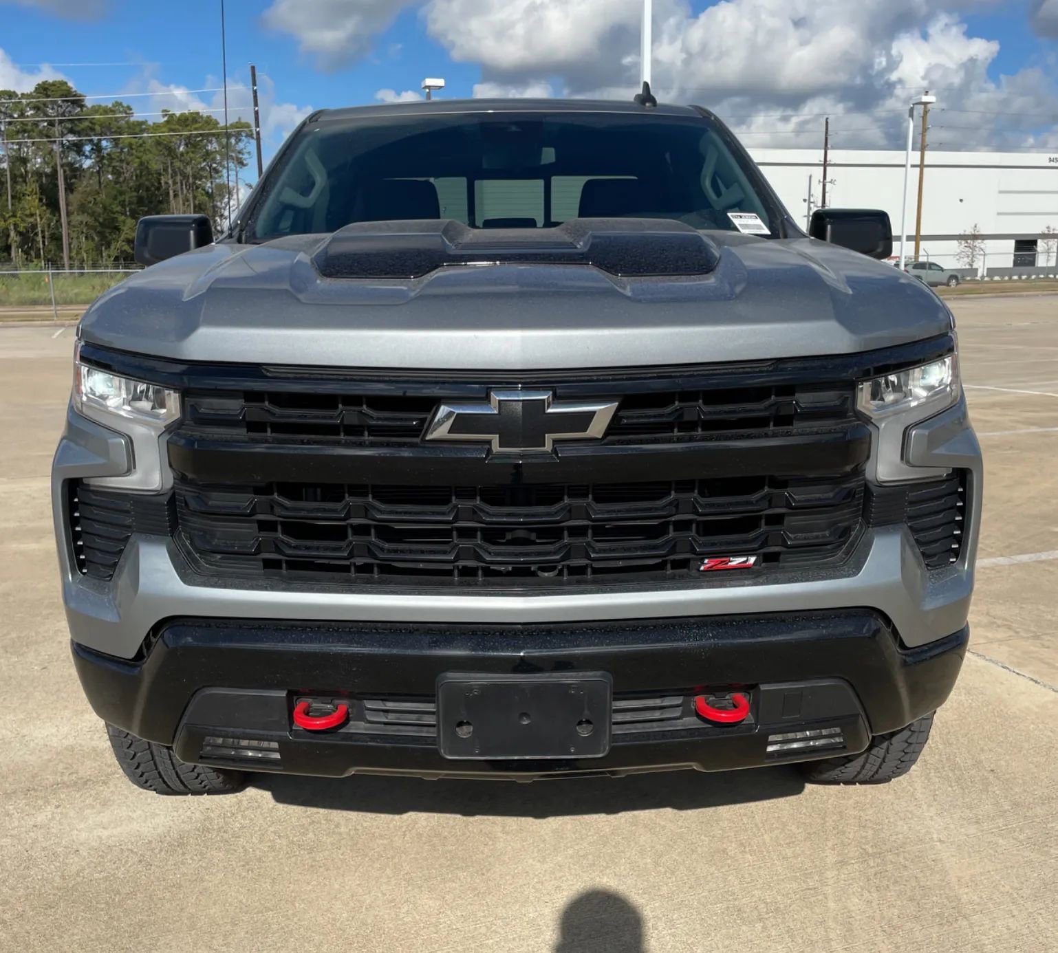 Used 2025 Chevrolet Silverado 1500 LT Trail Boss w/ Convenience Package II image 2
