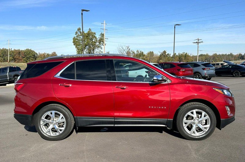 Used 2020 Chevrolet Equinox Premier image 2