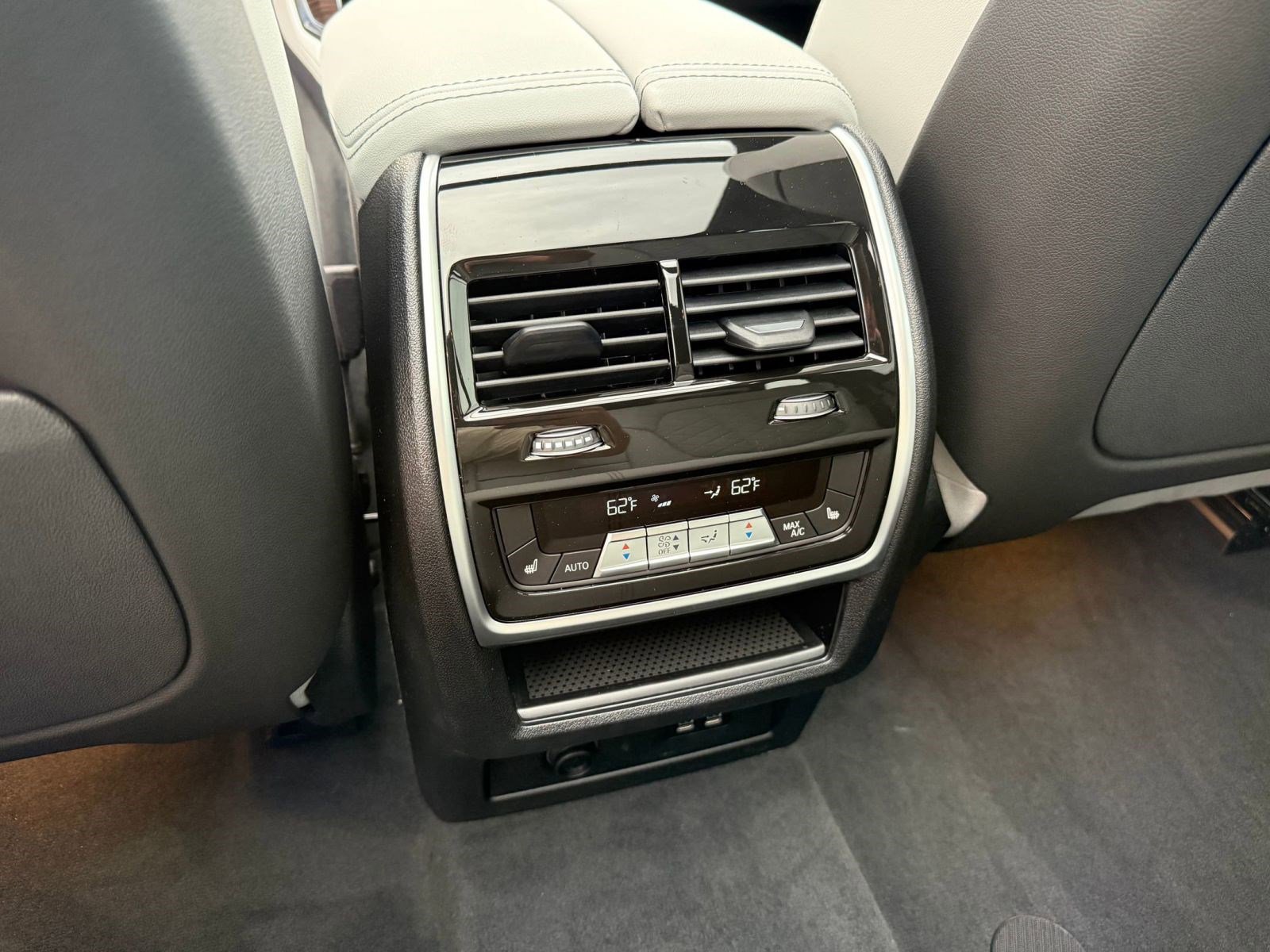 New 2026 BMW X5 xDrive40i image 25