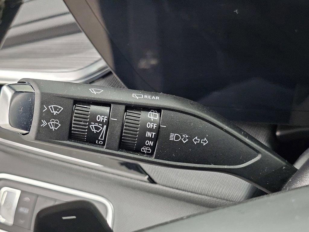 Used 2025 Buick Enclave Preferred image 33