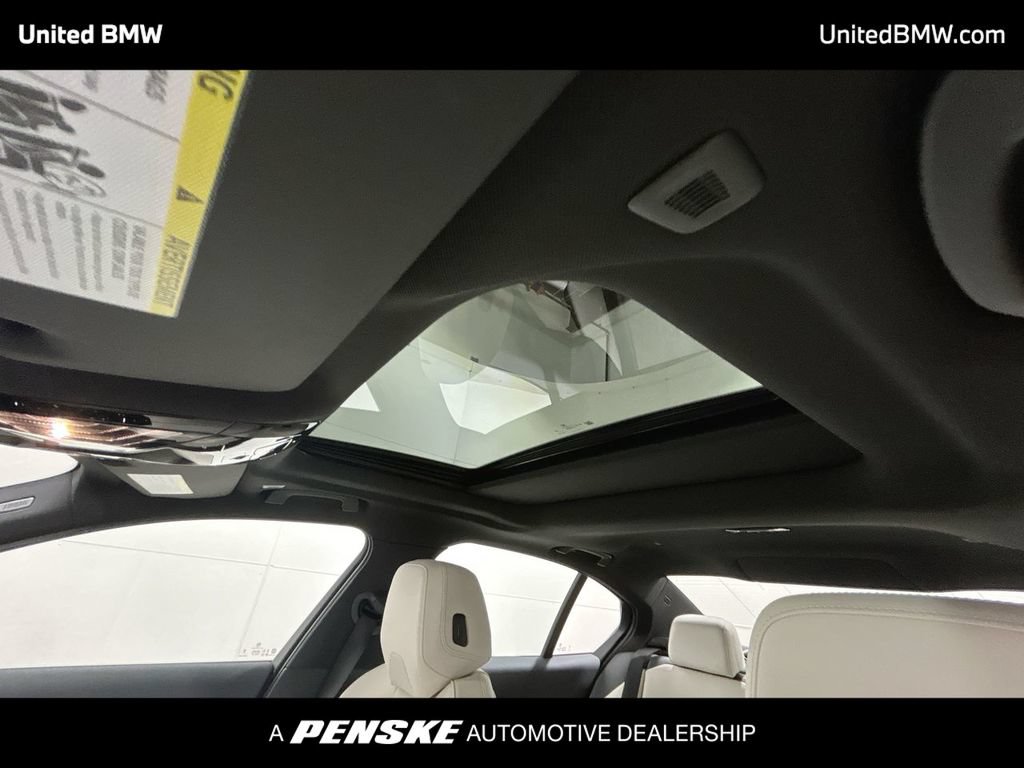 Used 2026 BMW 530i w/ M Sport Package RWD image 20