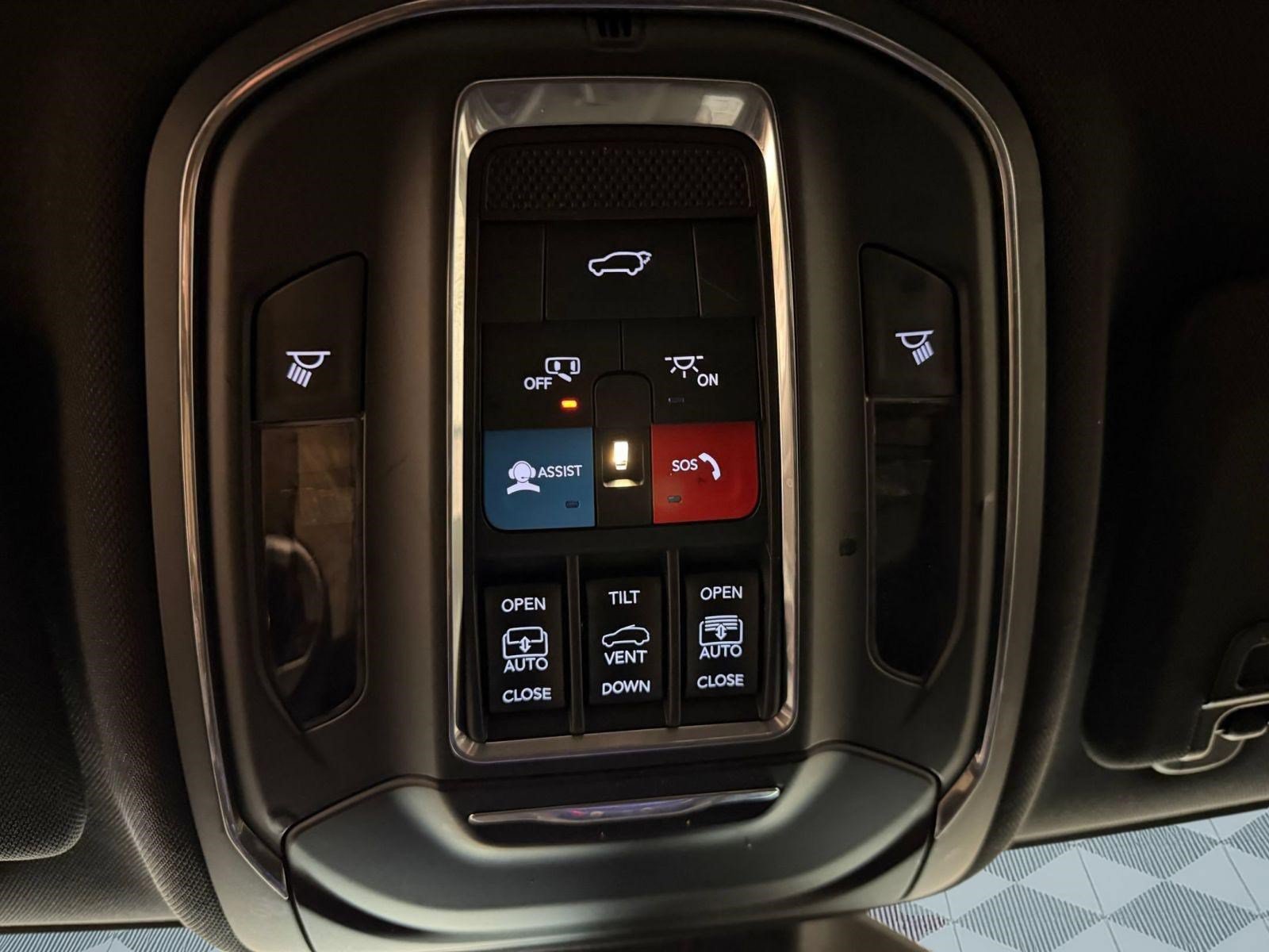 Used 2024 Jeep Grand Cherokee Limited 4xe AWD/4WD image 19