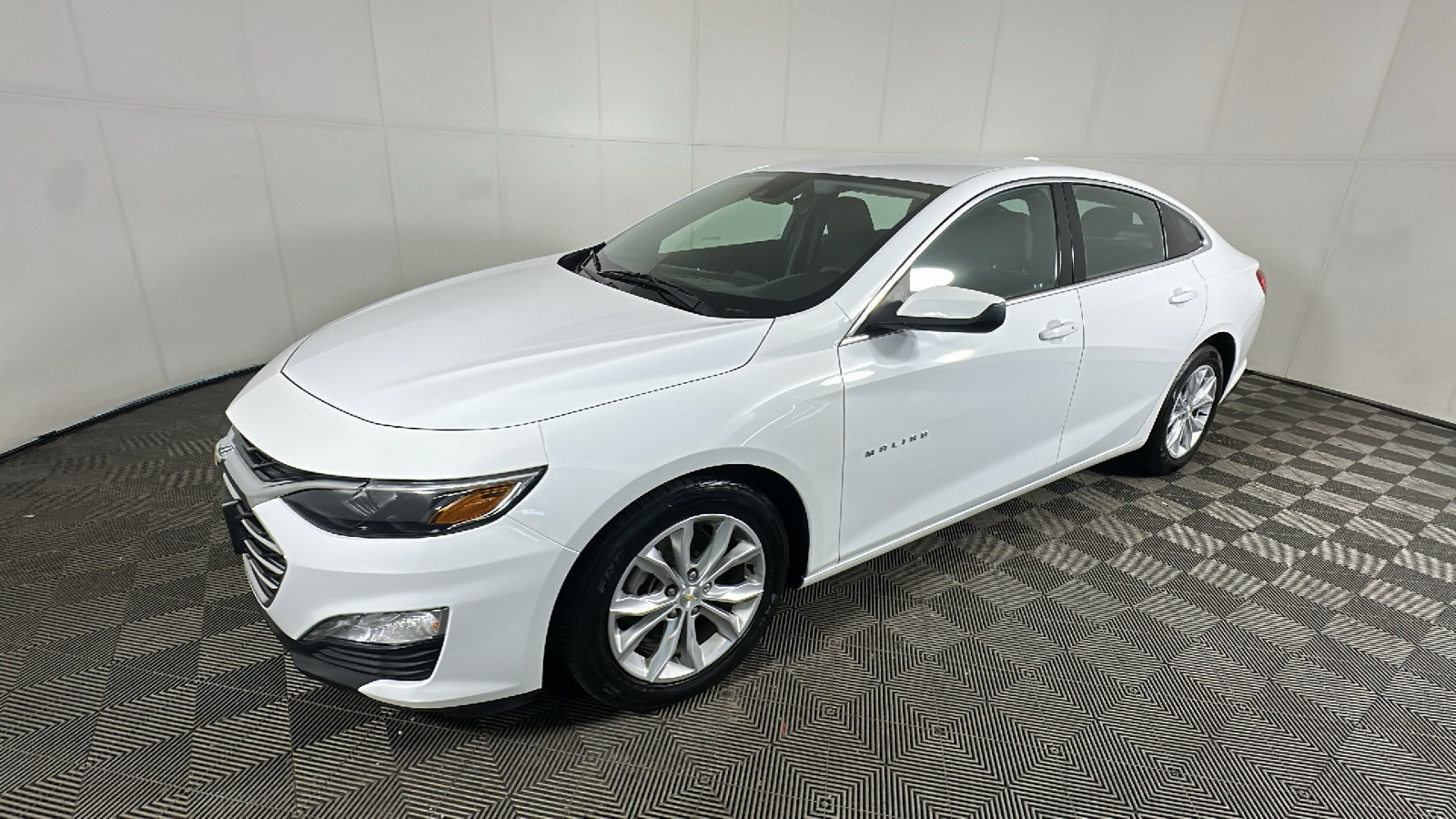 Used 2023 Chevrolet Malibu LT FWD image 7