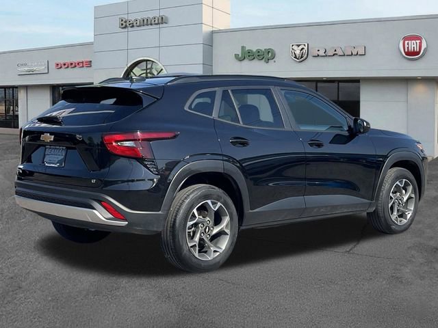 Used 2024 Chevrolet Trax LT FWD image 7