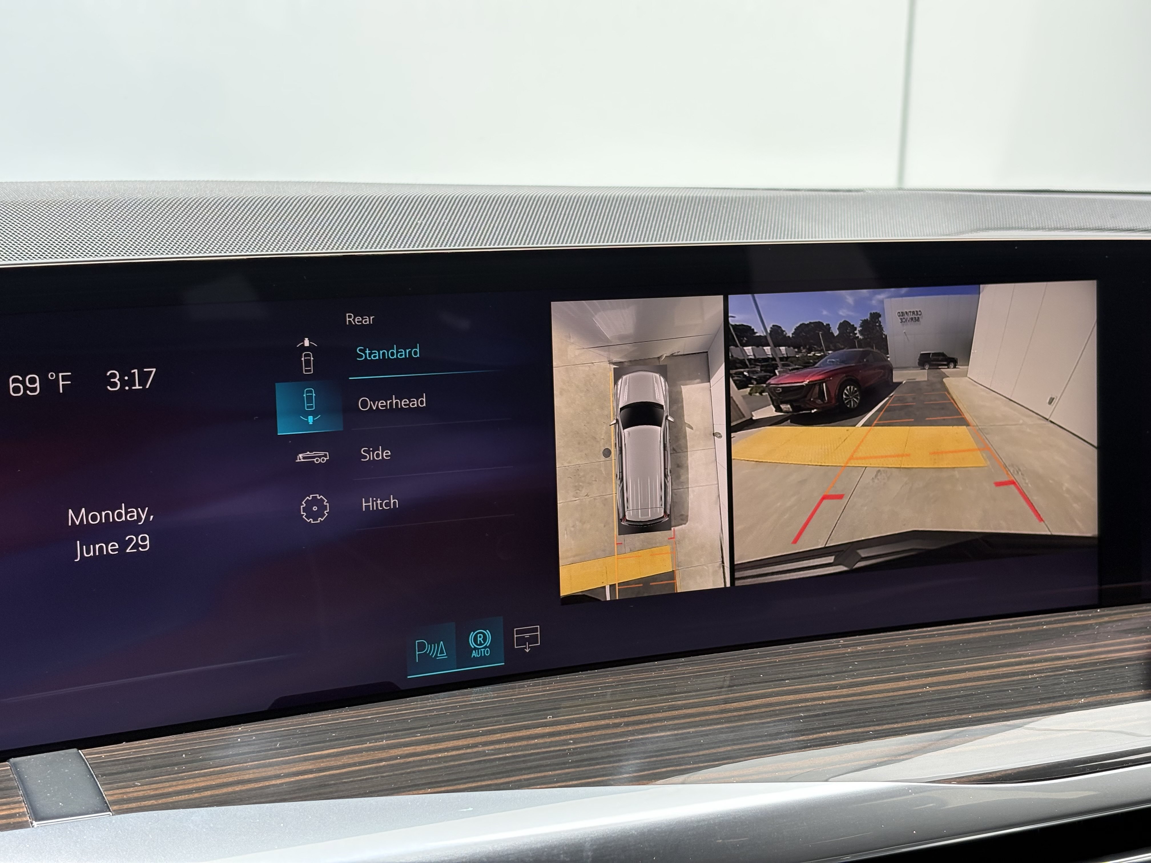 New 2026 Cadillac Escalade Luxury AWD/4WD image 25